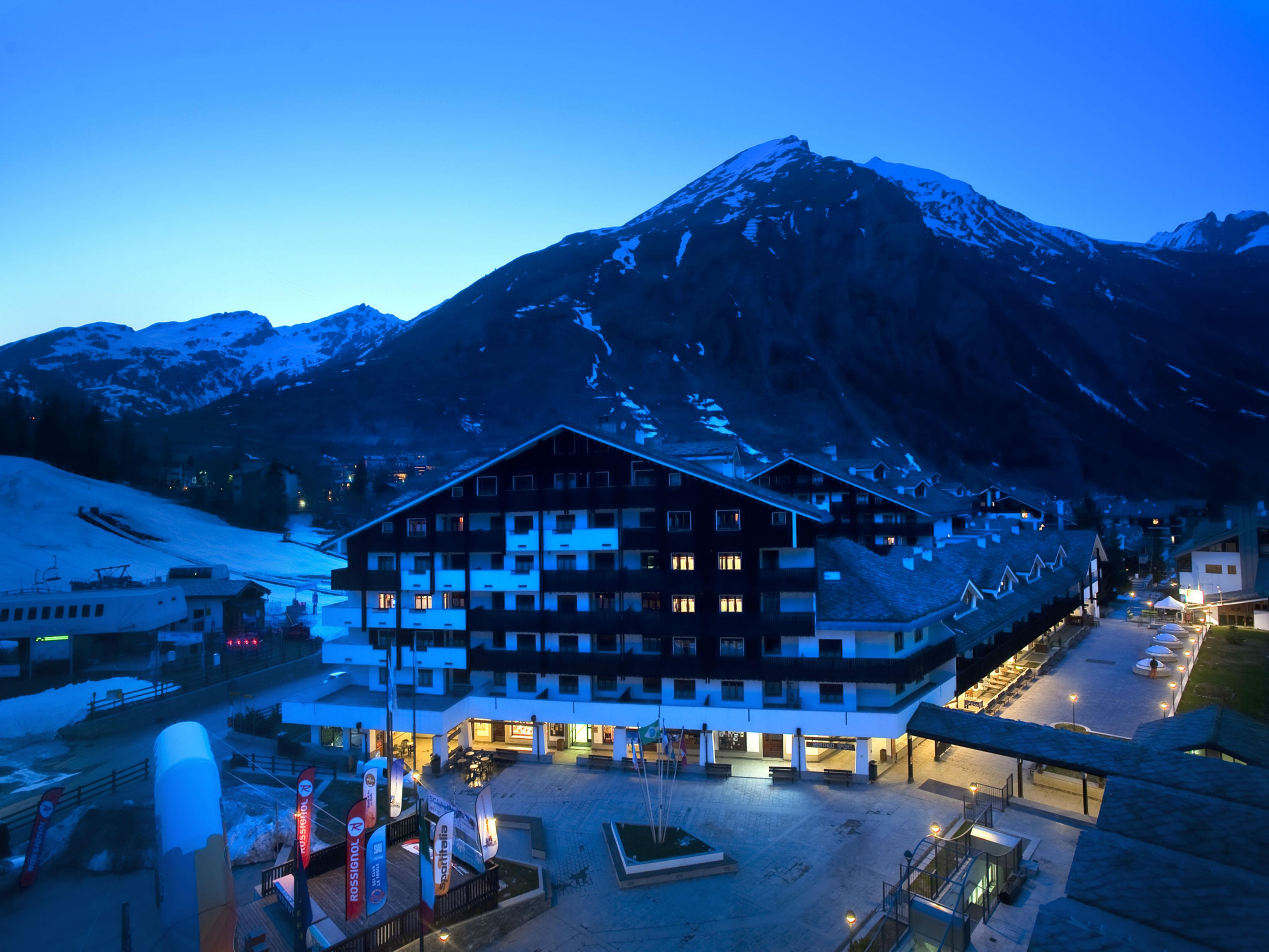 Th La Thuile - Planibel Hotel Bagian luar foto