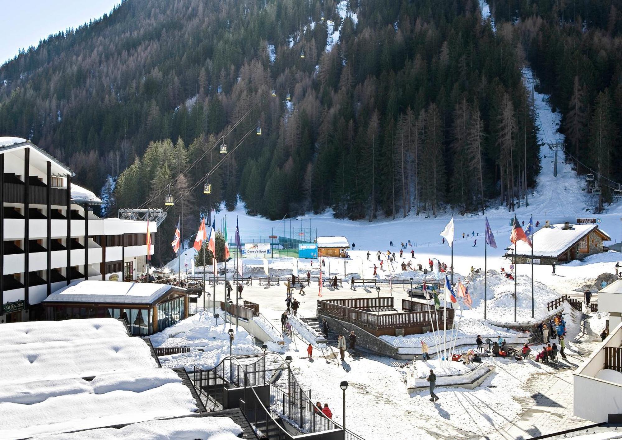 Th La Thuile - Planibel Hotel Bagian luar foto