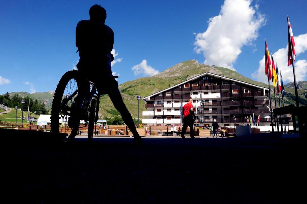 Th La Thuile - Planibel Hotel Bagian luar foto